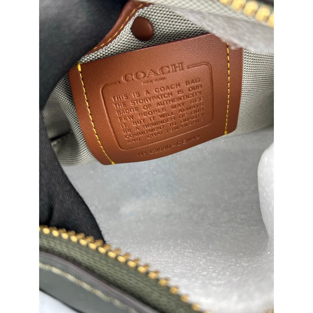 Coach Rogue Bag 31
In Loved Leather Brass /Green - Picture 13 of 15